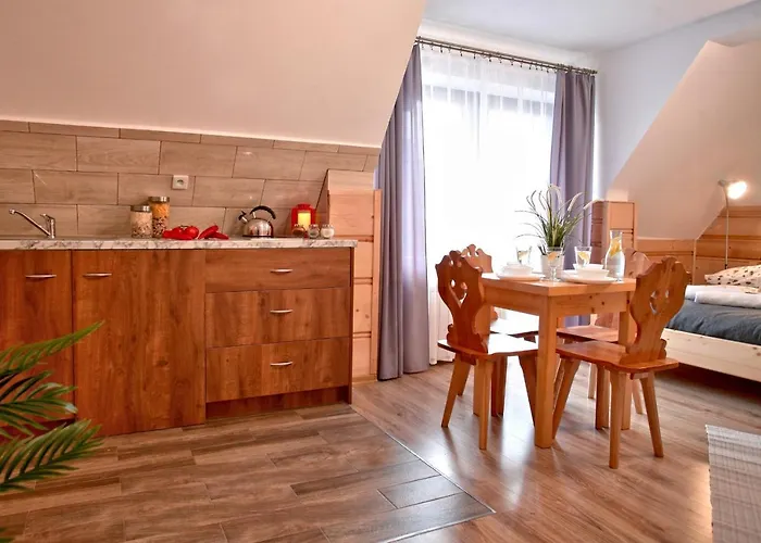 Willa Przy Skoczni 2 Hotel *